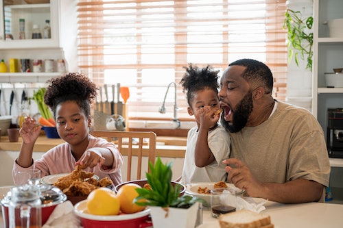 Simply Showing Up For Dinner Can Make Your Kids More Emotionally Intelligent